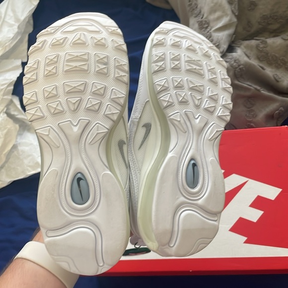 Nike Air Max 97 Triple White Wolf Grey - Picture 4 of 7